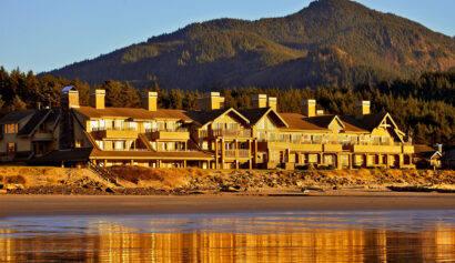 The-Ocean-Lodge-Cannon-Beach-hotel-oceanfront